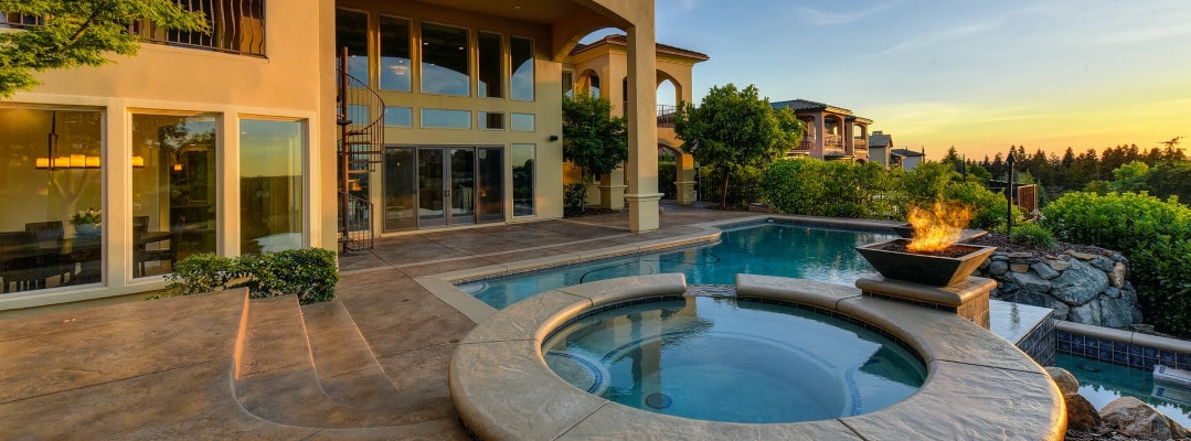 Villa with jacuzzi